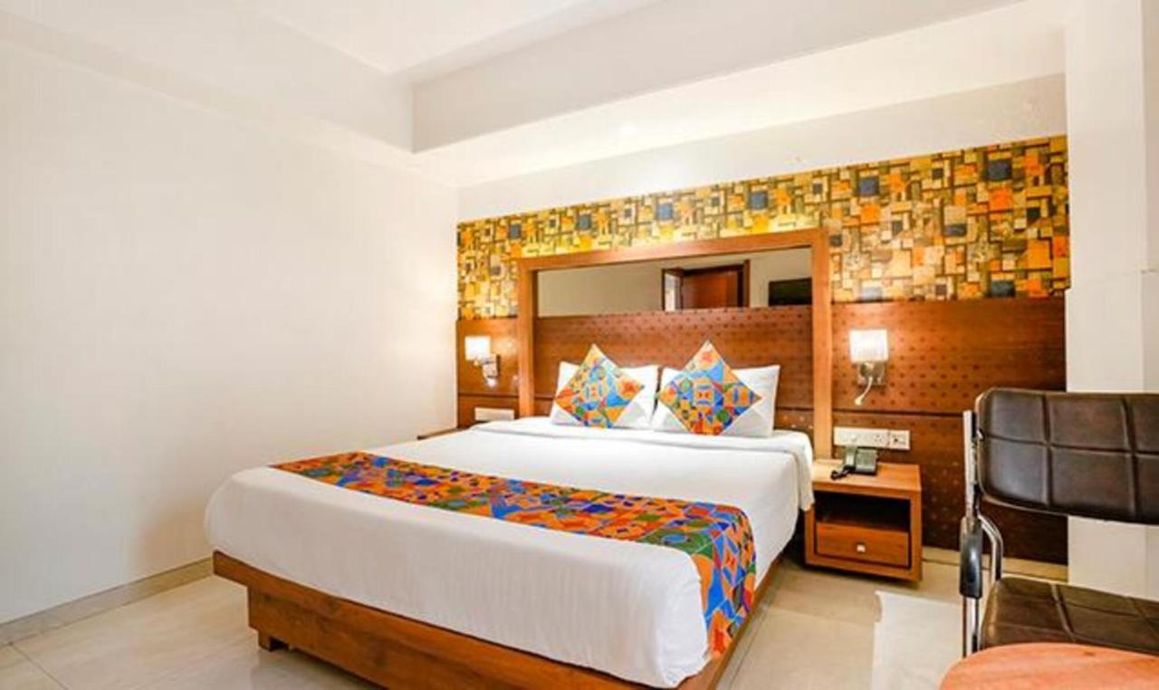 Srikrishna Paradise Hotel Thane Navi Mumbai Esterno foto