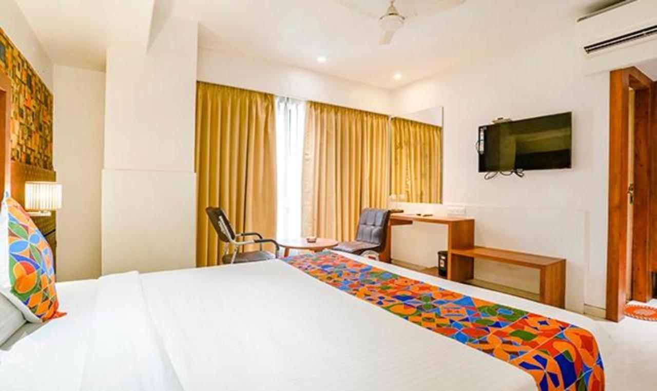 Srikrishna Paradise Hotel Thane Navi Mumbai Esterno foto