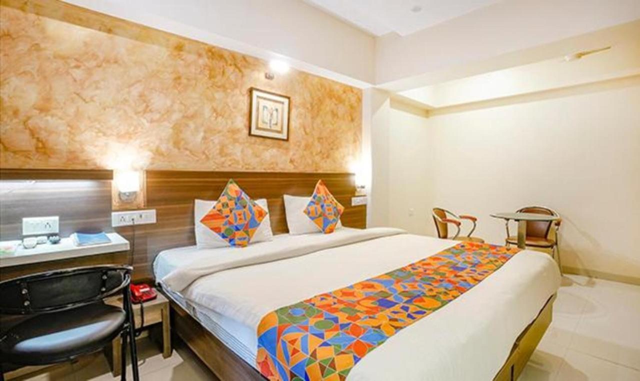Srikrishna Paradise Hotel Thane Navi Mumbai Esterno foto