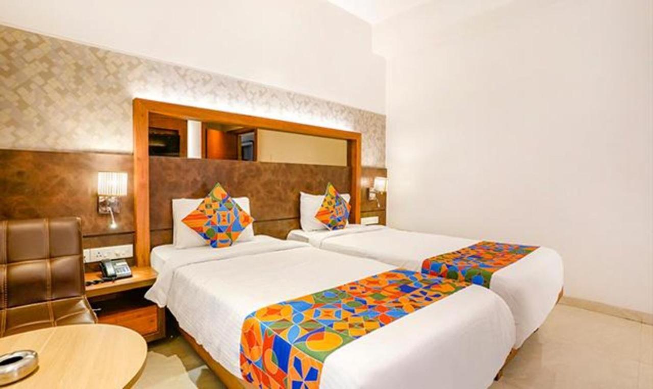 Srikrishna Paradise Hotel Thane Navi Mumbai Esterno foto