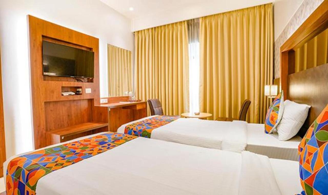 Srikrishna Paradise Hotel Thane Navi Mumbai Esterno foto